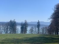 Blick auf den See vom Bernrieder Park